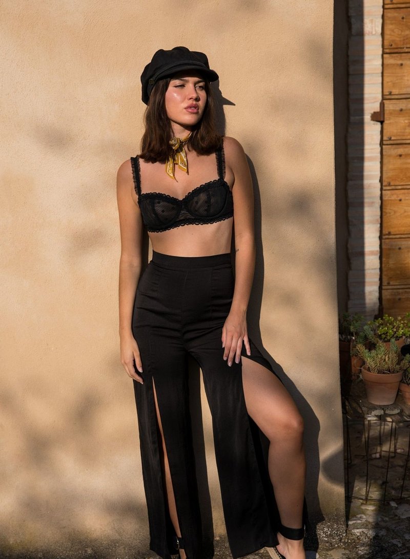 Белла, 26 лет, 2 размер груди